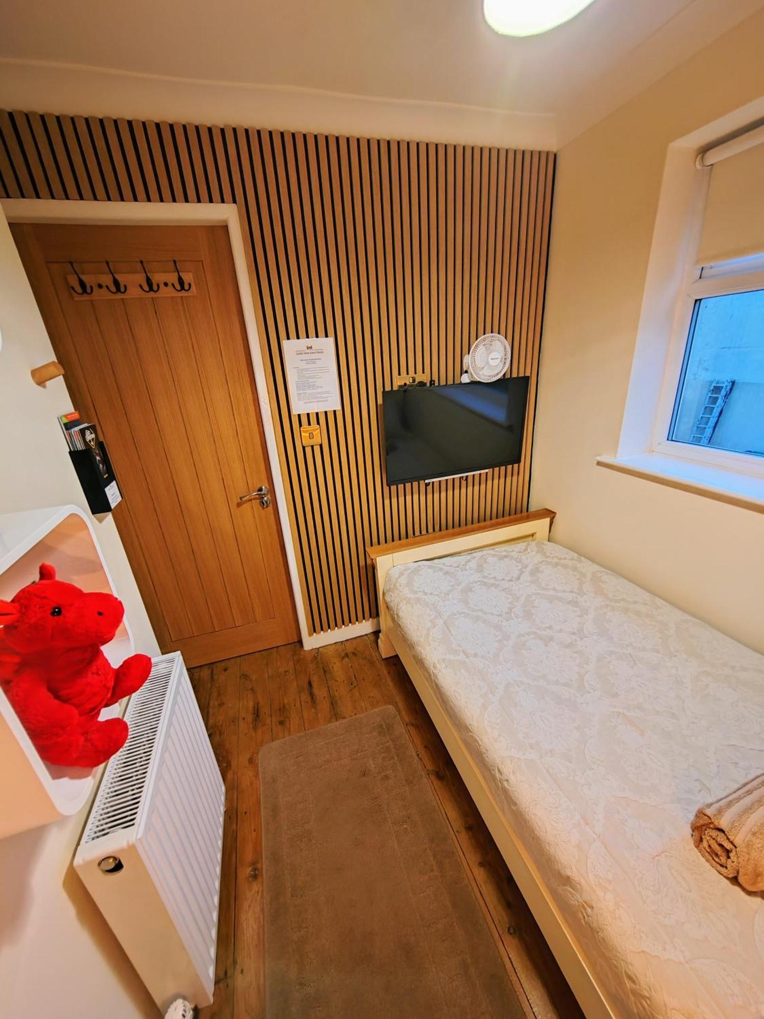 Castle View Guest House 哈雷克 客房 照片